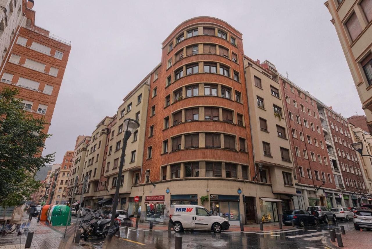 Encanto Y Confort En Calle Epalza - Tu Familia En El Corazon De Bilbao Bagian luar foto